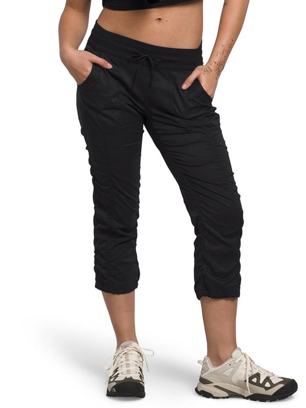 The North Face Aphrodite Motion Capri Women's Size S Black Mid Rise Hiking Pants